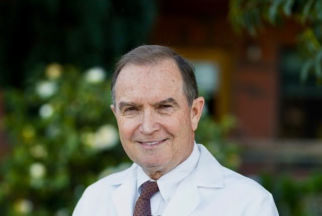Robert White Napa and His Role in Educating and Mentoring Future Surgeons